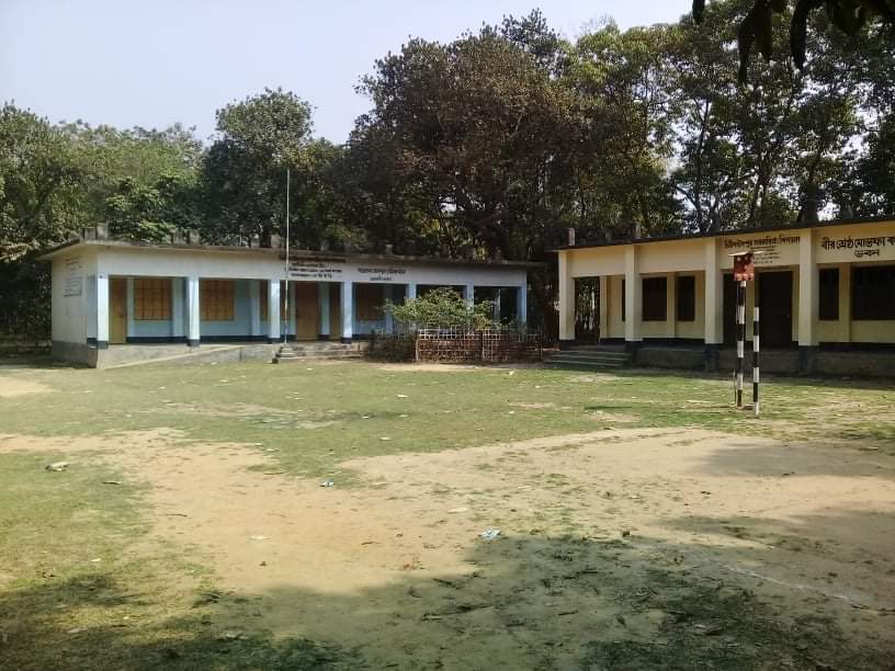 বিজয়নগরে ভিডি দাউদপুর সরকারি প্রাথমিক বিদ্যালয় চলছে শিক্ষকের  ইচ্ছেমতো